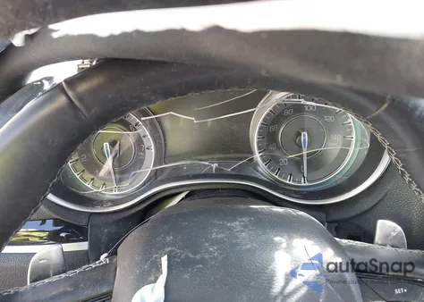 2022 Chrysler 300 S z USA, uszkodzony, nr VIN 2C3CCABG6NH136421